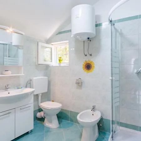 With Parking Space Milna, Brac - 11088 Apartamento