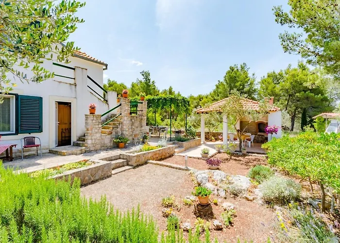 With Parking Space Milna, Brac - 11088