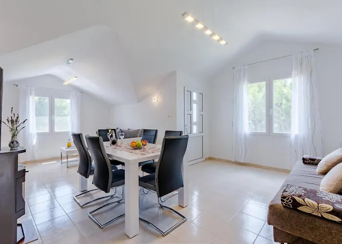 With Parking Space Milna, Brac - 11088