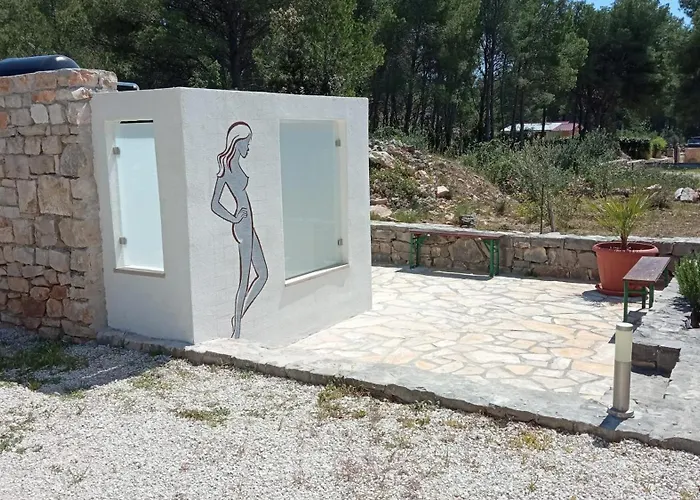 With Parking Space Milna, Brac - 11088 شقة ميلنا