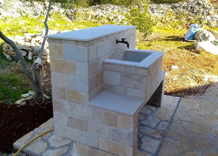 شقة With Parking Space Milna, Brac - 11088 *