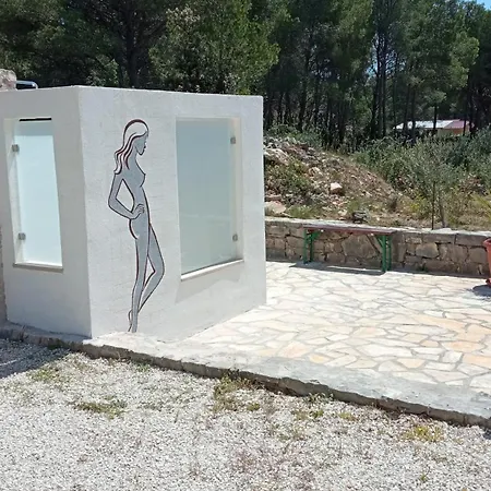 With Parking Space Milna, Brac - 11088 Apartamento Milna (Brac)